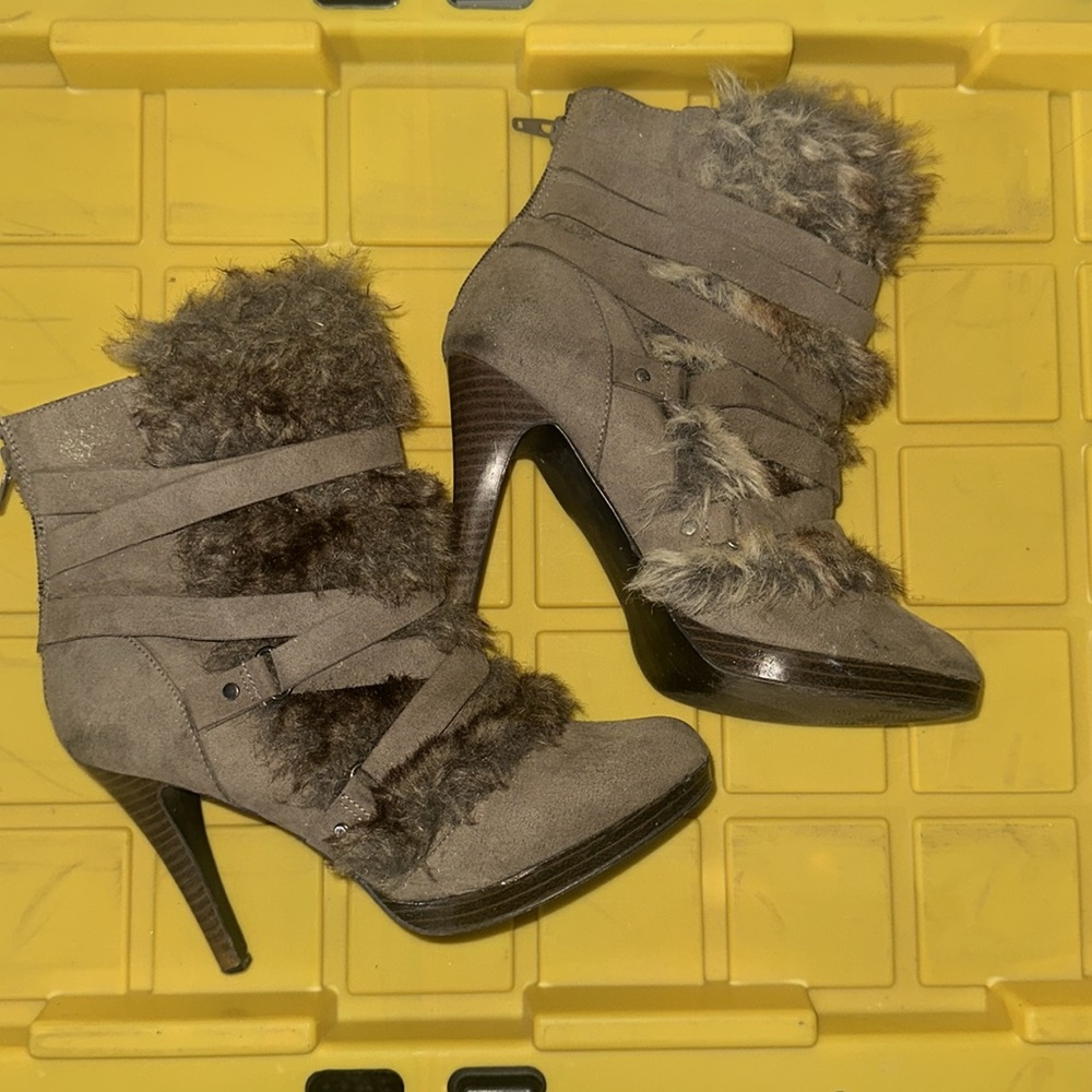 Faux-Fur Trim Taupe Heeled Ankle Boots